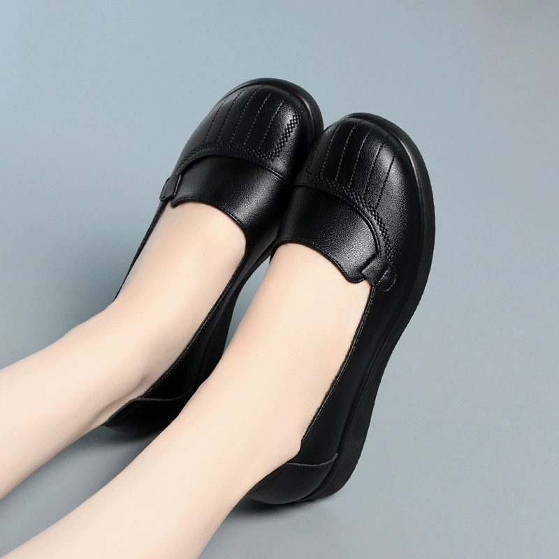 Women’s leather slip‑on shoes, soft sole, comfortable for middle age, autumn, sizes 35–41