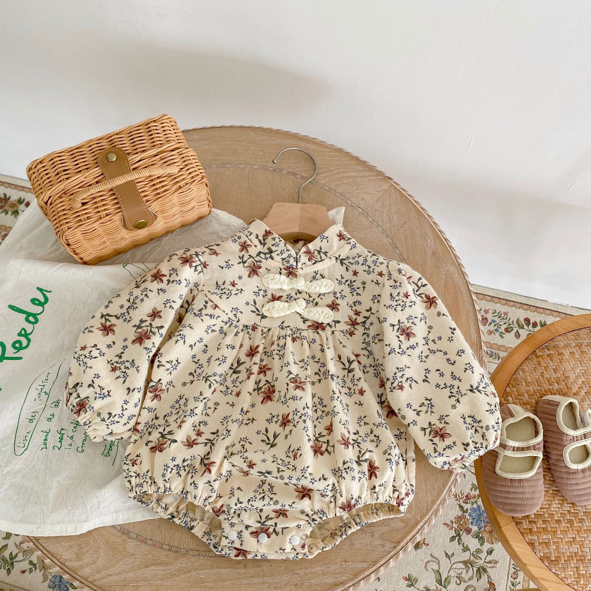 2024 Autumn New Girl Baby Floral Cheongsam Collar Ha Yi Long Sleeve Loose Triangle jumpsuit Crawler_voghion.com