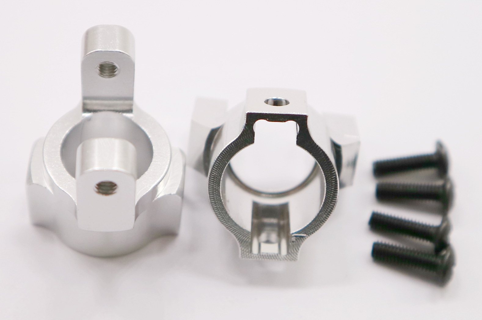 C- type seat [silver]]