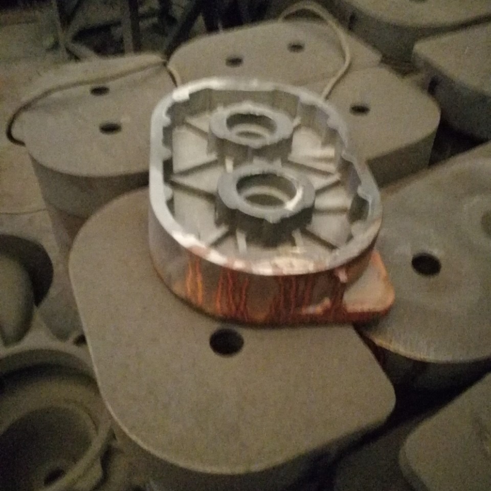 铸造厂家 直供翻砂HT300铸造 QT500聚脂砂铸件加工