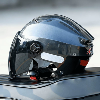 Electric Motorcycle Helmet, Unisex, All-Season – Motosiklet kaskı (dəbilqə) - titanium-gray-single-lens-sun-protection-glasses-one-size-fits-all
