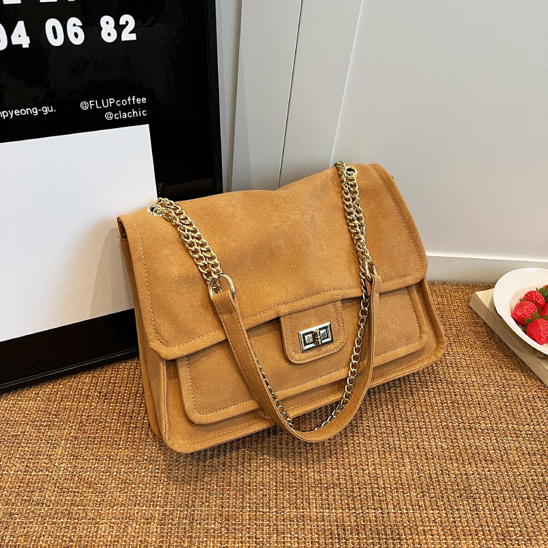 Large capacity for women's autumn and winter 2023 new fashionable frosted chain crossbody commuting tote bag_voghion.com