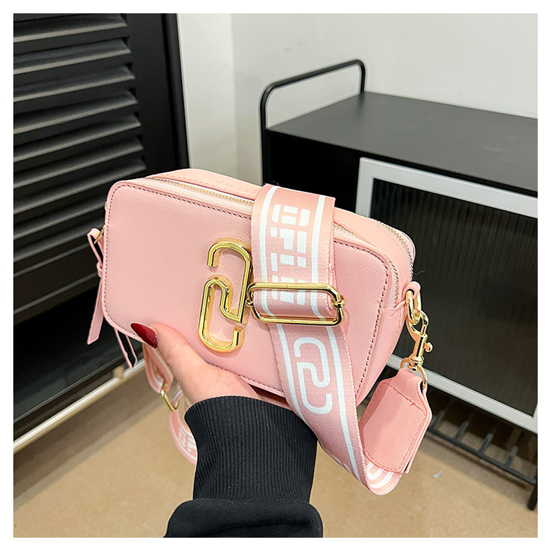 Comercio exterior transfronterizo 2025 nuevo bolso de cámara de moda simple y versátil europeo y americano, bolso de mensajero de diseño de nicho de tendencia