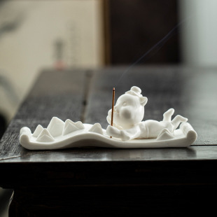 Dehua White Porcelain Cute Bear Incense Holder Household Incense Burner Tea Room Tea Table Ornaments Sleeping Incense Incense Ceremony Incense Device