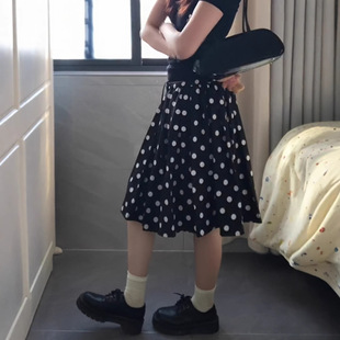 �nϵ��ɫ���c����ȹŮ2026�¿��ļ��@�������ȹ��a���޶�ȹ