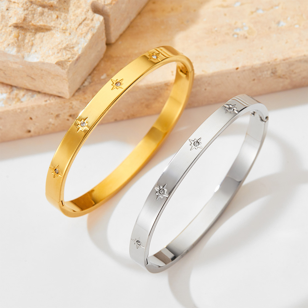 Bracciale da donna in acciaio inossidabile con stella a otto punte pieno di diamanti, accessori per bracciale anti-scolorimento_voghion.com