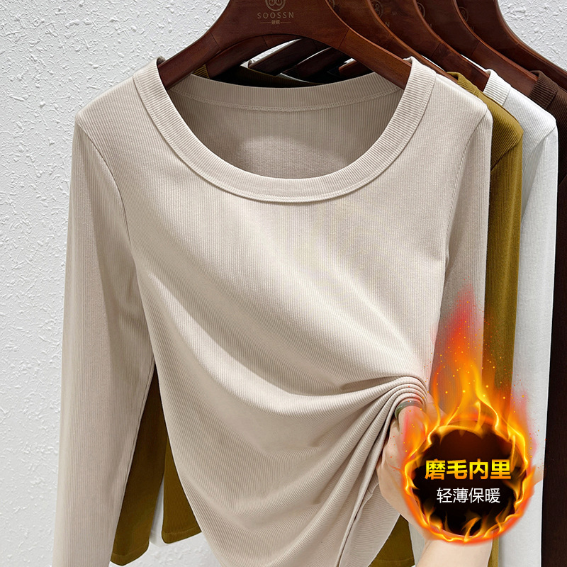 카키 [긴팔 라운드넥 플러스 벨벳]