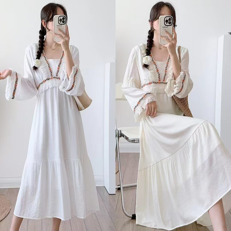 2025 Retro Floral Collar Embroidered Tassel Bohemian Resort Style Long Dress