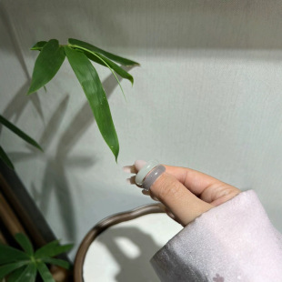 Jin Yutang Xinjiang Hotan Jade Ring Ice and Glue Small Delicate 13.14.15 Gentleness between Fingers