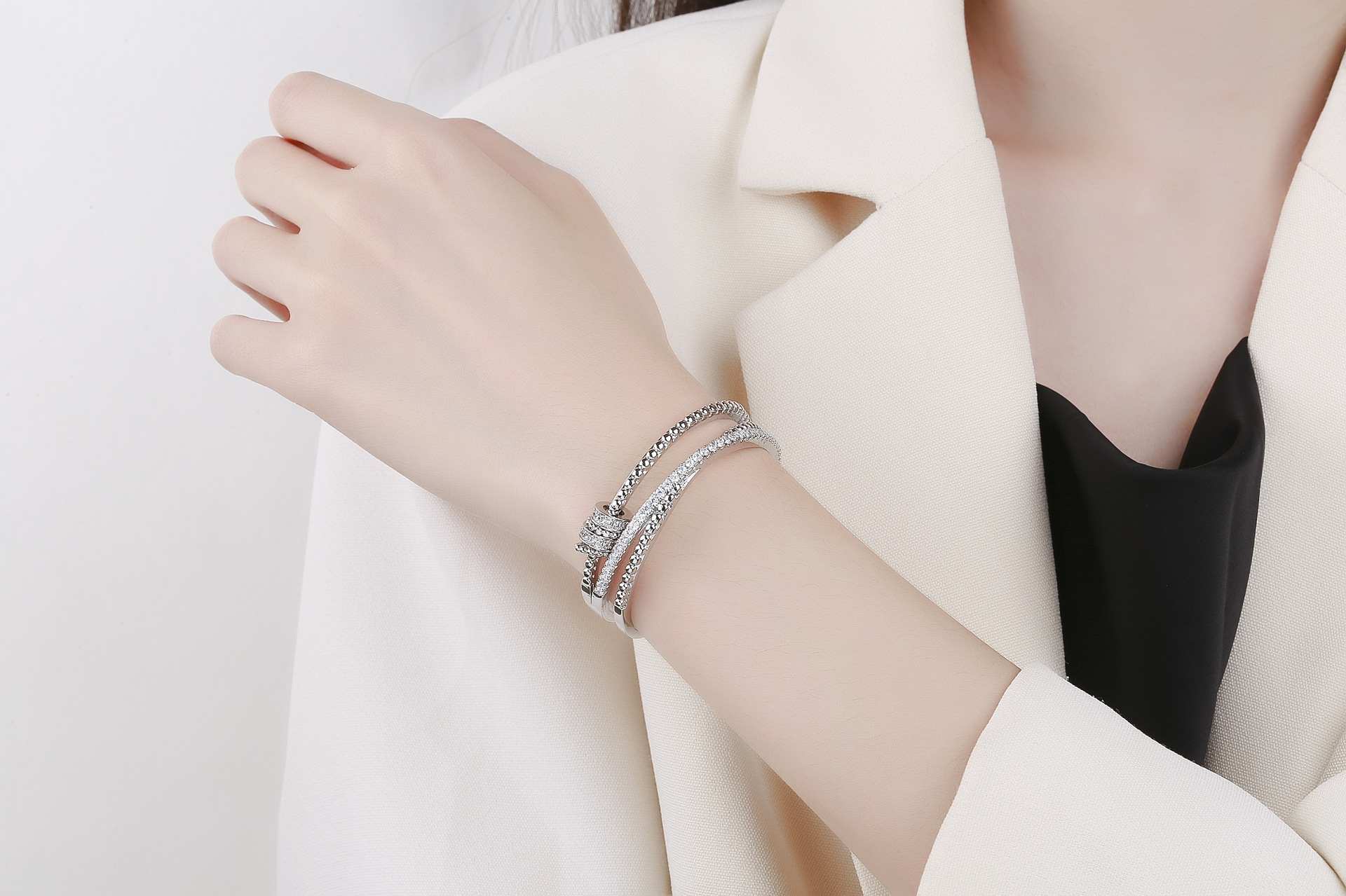 Retro Geometric Copper Criss Cross Zircon Bangle