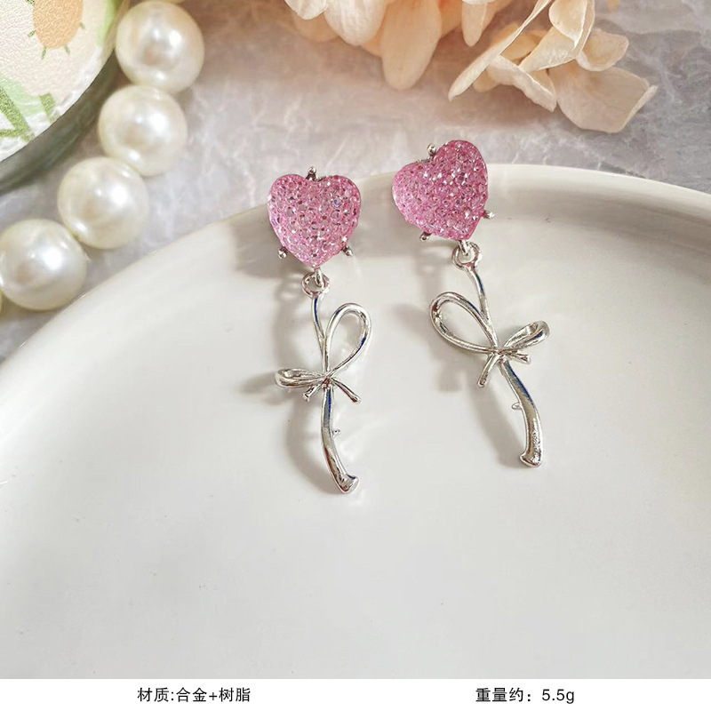 S925銀真珠の花のピアスの女性の贅沢な高級感があります。|undefined