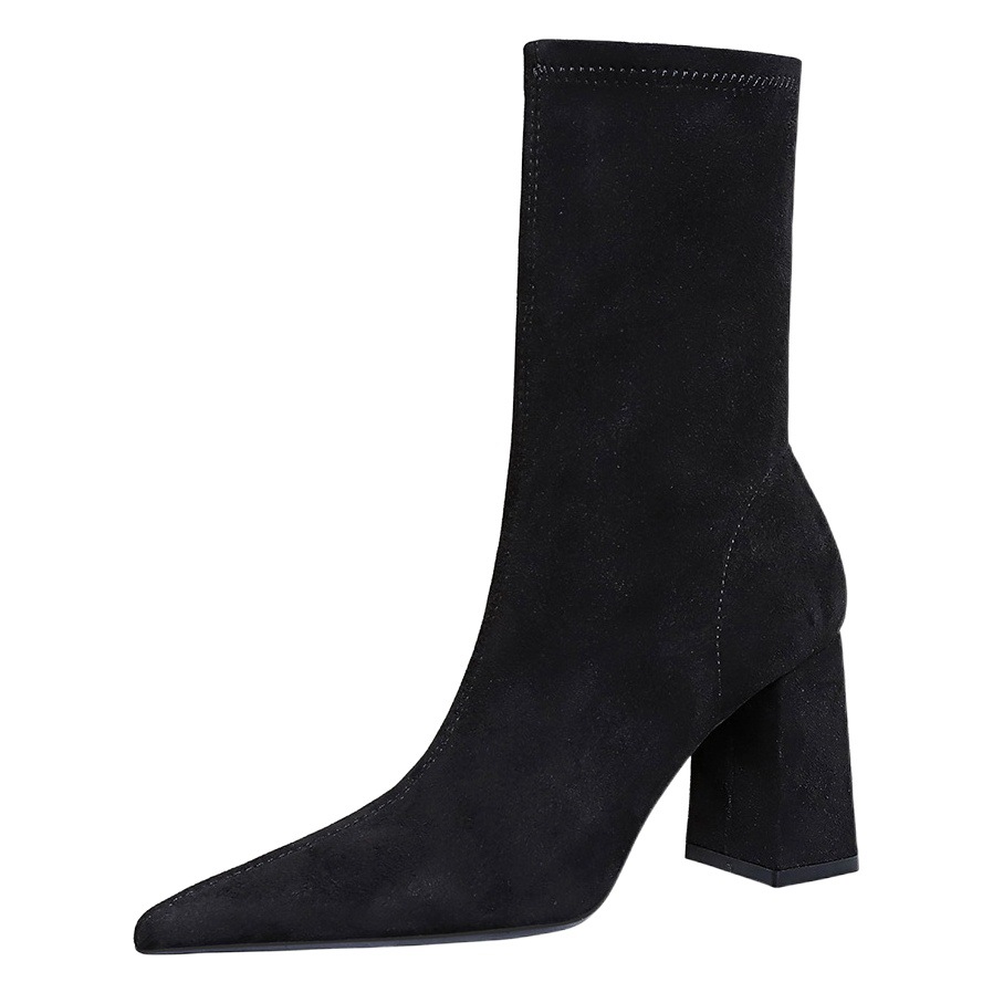 Botas cortas 6838-1 (este modelo se ha agotado y no volverá a estar disponible)