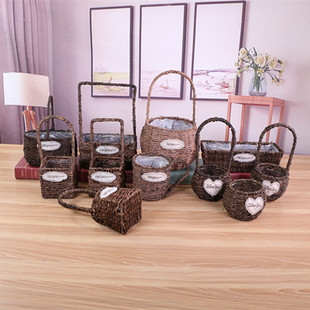 Woven flower basket wholesale hand basket Wood rattan straw basket with hand gift basket Mini small flower basket flower arrangement decoration