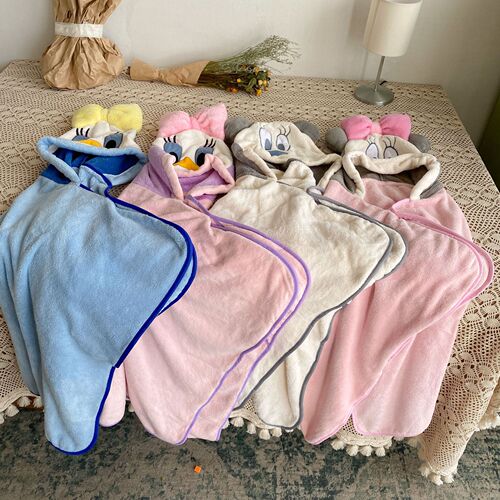 Children's hooded bath towel, four-season bath towel, small and medium-sized baby coral fluff bath towel, cloak, animal cartoon pattern
