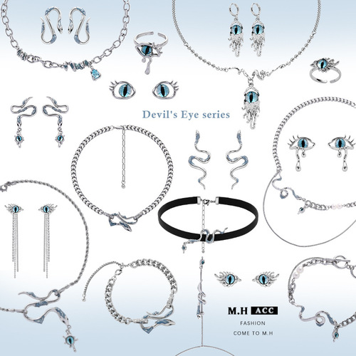 Original Devil's Eye Spiritual Serpent Necklace for Women, Stylish and Versatile, High-End Choker, Light Luxury, Retro Sweet and Cool Lockchain