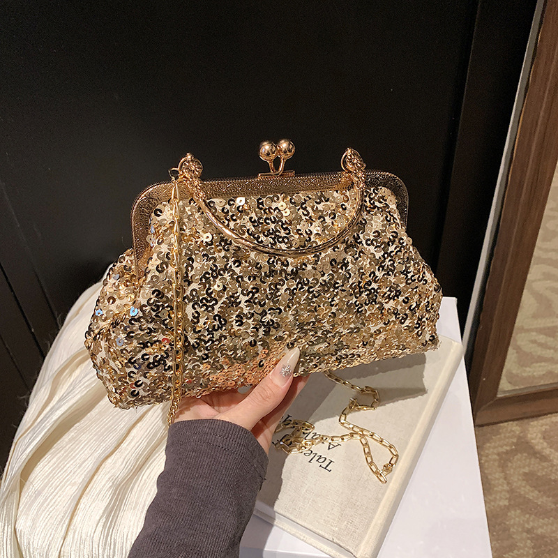 Europa y los Estados Unidos bolso de cena de sequillas mujeres 2025 primavera nuevo bolso de mano bolso de hombro de moda bolso de cadena de corte