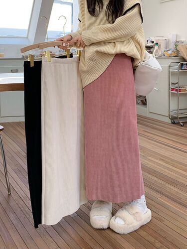 Corduroy skirt with characters for women's autumn and winter, fat elastic high-waist straight skirt shows the color of the long dress