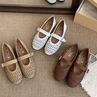 ƽ�׏͹��U�հ�ɫ�������ЬŮЬ��2025�¿�ļ���ʽ��������Ь