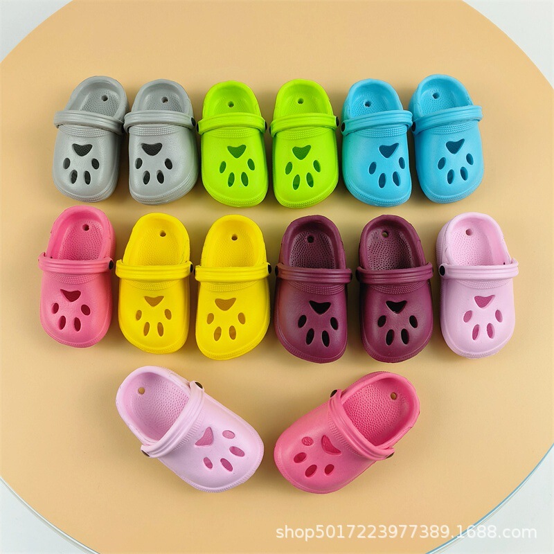 Mini Small Slippers Cat's Claw Garden Shoes Toy Shoes Cartoon Accessories Boltable Hanging Chain Keychain Diy Small Hole Shoes