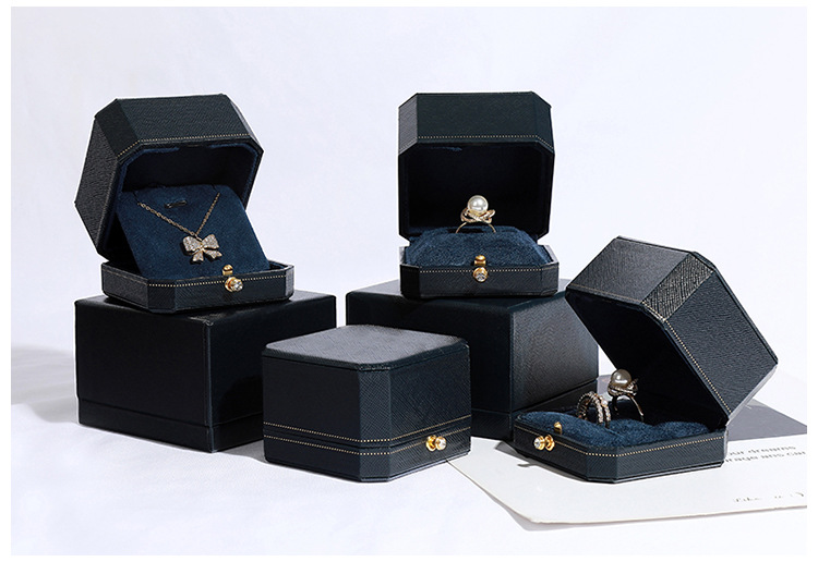 Fashion Solid Color Pu Leather Jewelry Boxes display picture 1