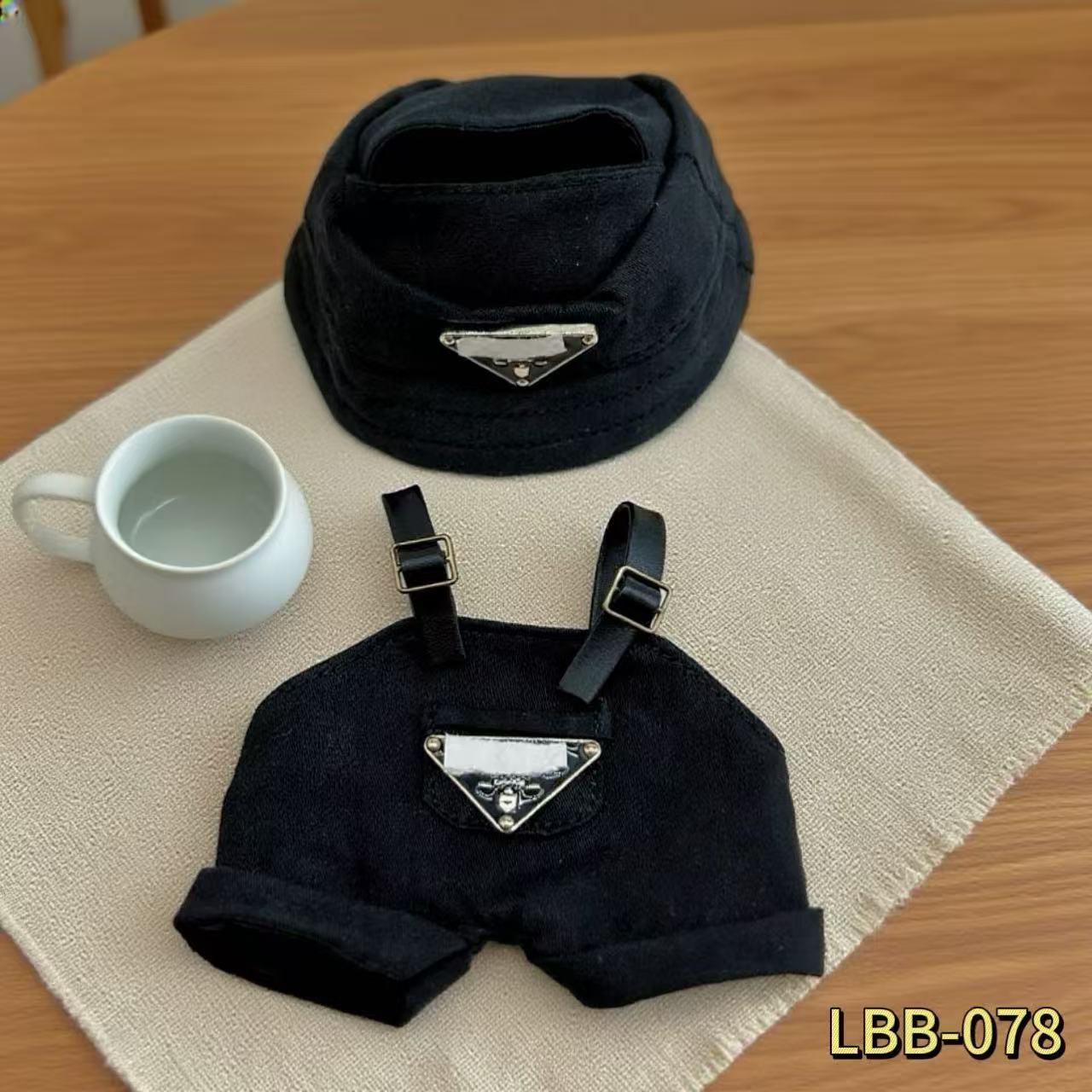 Ropa labububa una, dos y tres generaciones al por mayor caja ciega peluche colgantes de tela de lona muñeca correa casual pantalones de cambio
