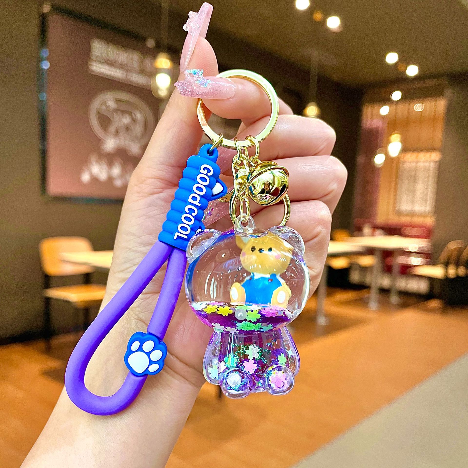 Nuevo llavero de dados luminosos con aceite, cuentas de burbujas, dados, colgantes de botella de arena de cristal, colgantes de bolsas al por mayor