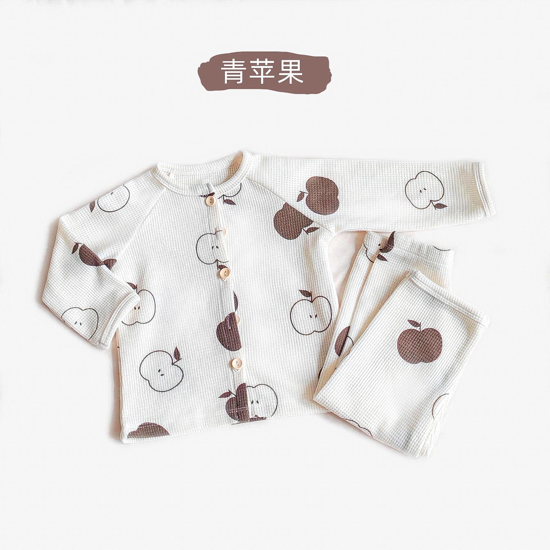 Ropa de hogar para niños coreanos, pijamas para niñas, traje cálido, ropa antiestática para bebés, una chaqueta de algodón de otoño e invierno