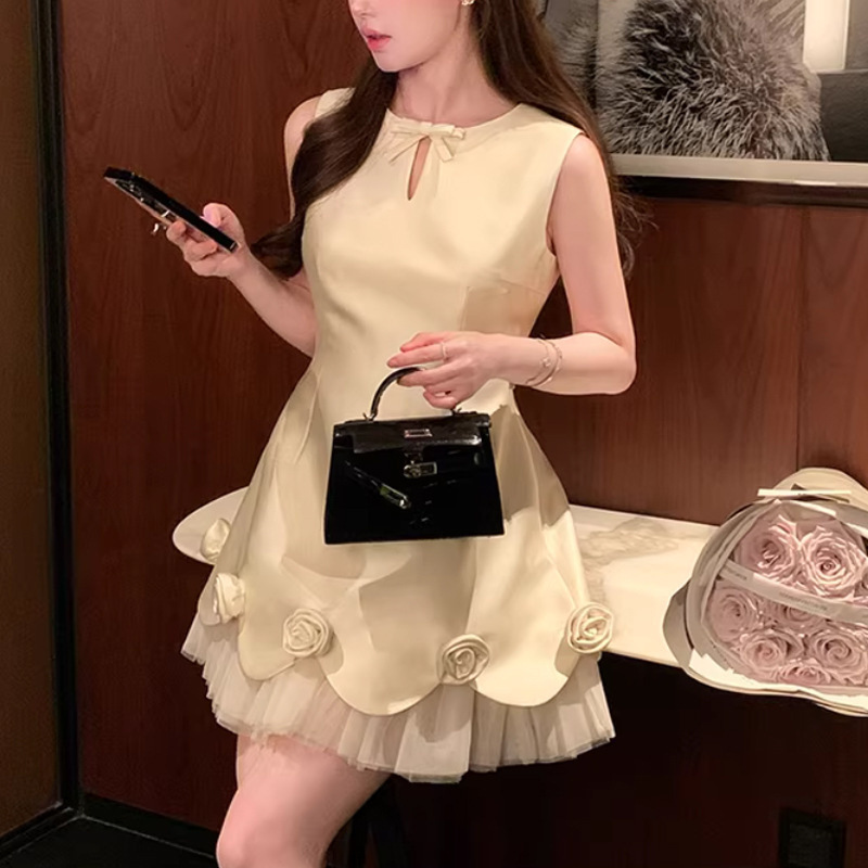 2026 Miu Style Sleeveless Waist-Cinching Dress for Women, Designer Engagement Birthday Gown, Princess Dress 2026 Miu Style Sleeveless Waist-Cinching Dress for Women, Designer Engagement Birthday Gown, Princess Dress