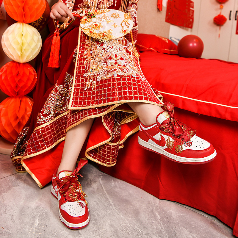 2025红色AJ婚鞋新娘鞋本命年结婚情侣款莆田aj女鞋运动鞋低帮板鞋|undefined
