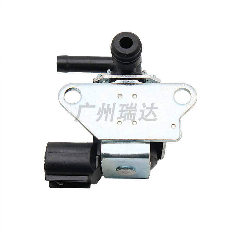 Aplicable a la válvula solenoide del tanque de carbono de Honda K5T46680   36162 - PNC - 005