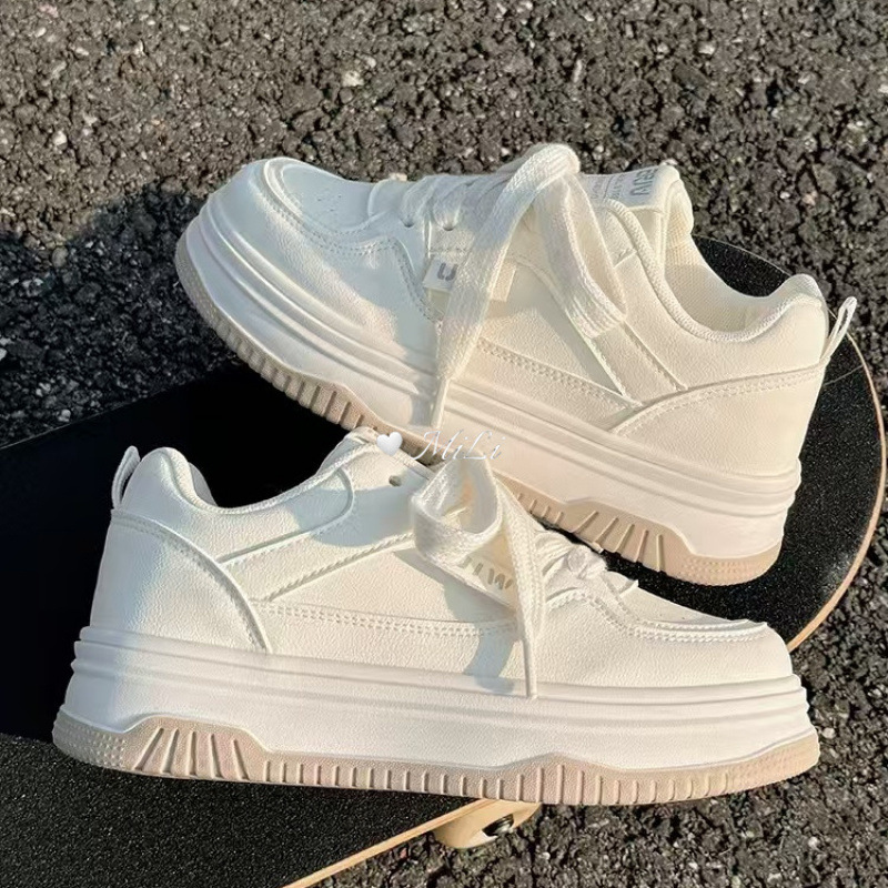Leche fufu todo-fósforo estilo campus suela gruesa zapatos blancos mujer pequeña altura altura zapatos deportivos antideslizantes zapatillas de deporte casuales