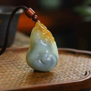 Natural Xinjiang Hetian Jade Jade Supply Chain Loulan Three-color Longteng Prosperity Jade Zodiac Dragon Pendant with Certificate