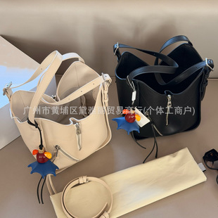 26�_�ұ����^��ţƤ�˻@�ӵ������p�ݸ��|�д���������μ�ˮͰ��
