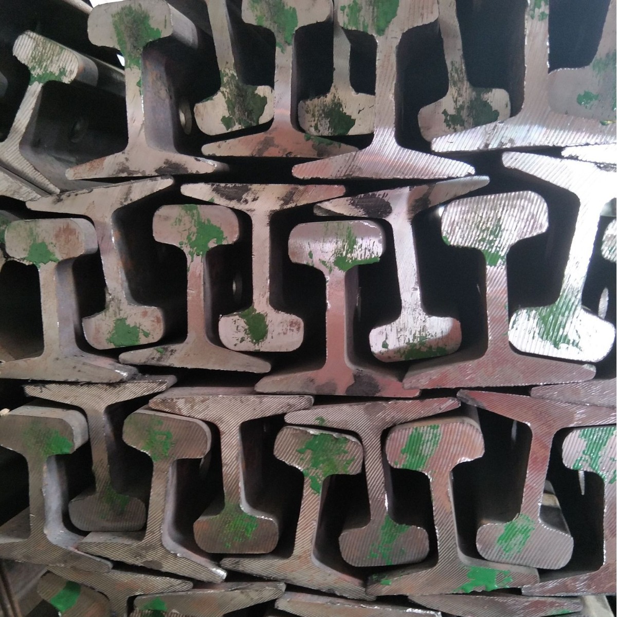 泓洛供应24kg\m轻轨 55Q 坚固耐磨 值得你的信赖 欢迎选购