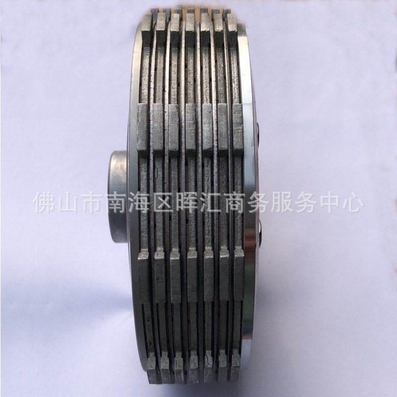 Fabricante transfronterizo de piezas de motocicleta: Conjunto de embrague Xinyuan X5Nx/Xr400/CB400, disco de fricción CB300