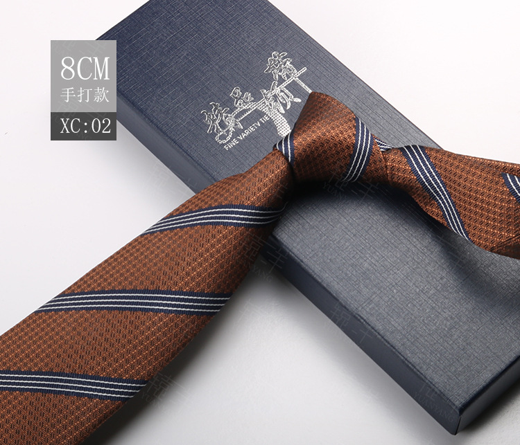 ネクタイの男性は韓国版のイギリスのレトロな茶色の縞の8cmの手で欧米風の学生の出勤職業の服を打ちます。
