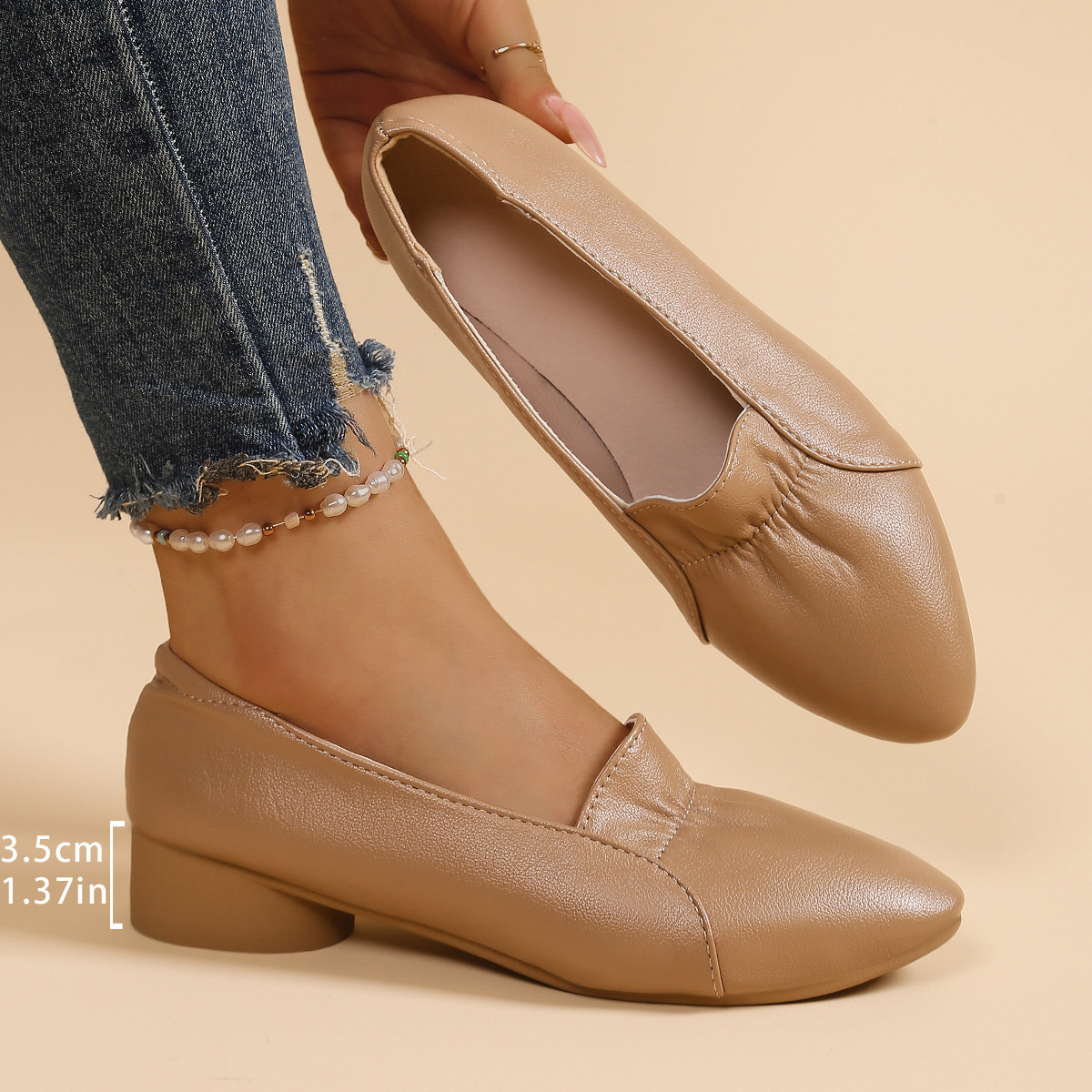 2026 nuevos zapatos de cuero suave de primavera zapatos de tacones negros de mujer zapatos de madre zapatos de tacones de cabeza puntiaguda image 8