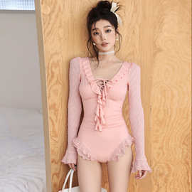 高级感甜美纯欲小香风蕾丝花边长袖防晒连体三角显瘦温泉度假泳装