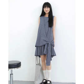 韩系复古格纹无袖连衣裙女2025初夏穿搭背心裙别致不规则百褶短裙