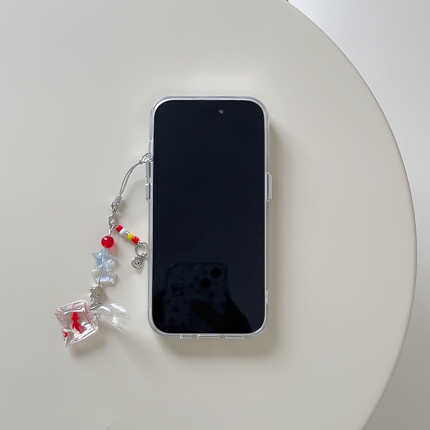 Verano simple y lindo pequeño pez dorado para iPhone15/16 funda para teléfono móvil Apple 15Pro femenino 14/13 nuevo 16P