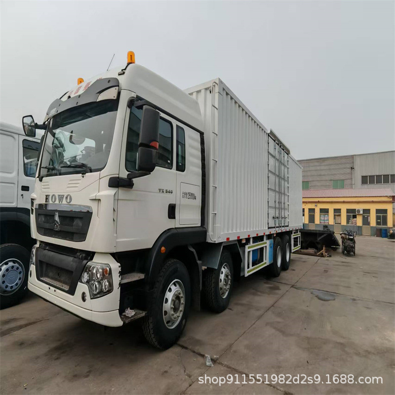 供应境外重汽豪沃集装箱卡车 后八轮物流运输厢式货车9米6集装箱