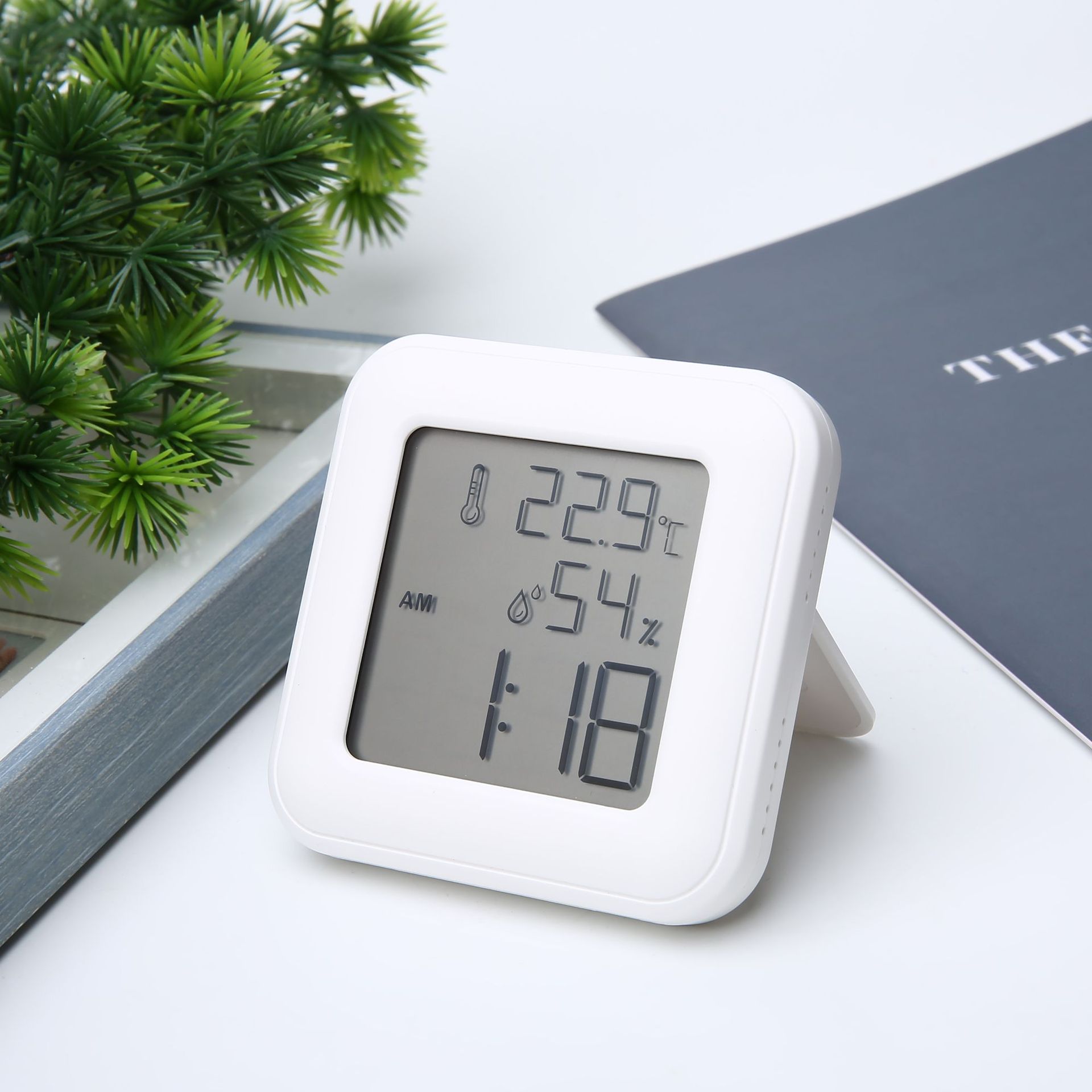 新款简约时钟温湿度计表闹钟婴儿房静音电子钟万年历闹钟气象钟