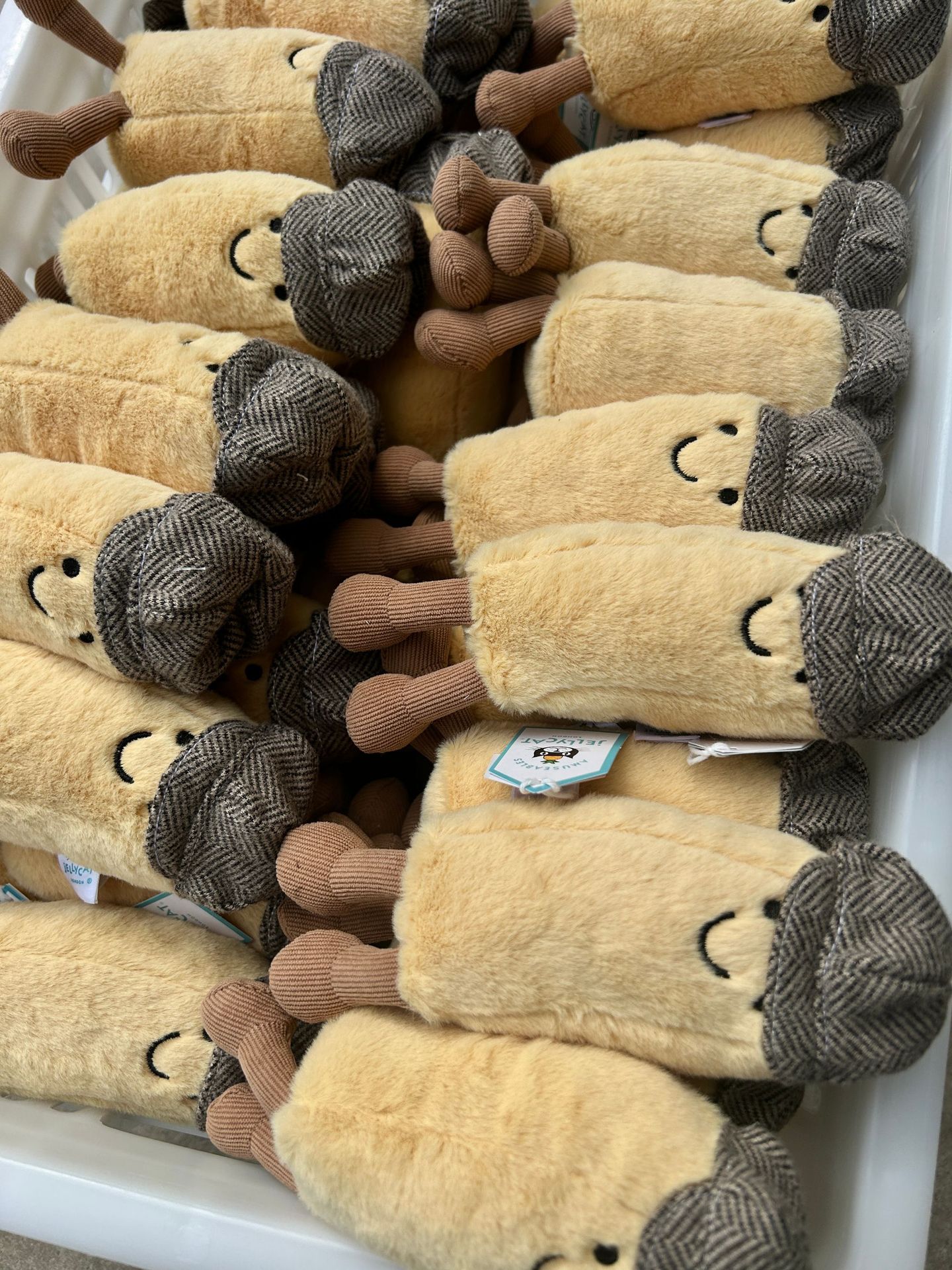 Colección divertida británica nueva colección muñeca barcelona oso matcha regalos adornos juguetes muñecas de peluche al por mayor image 167