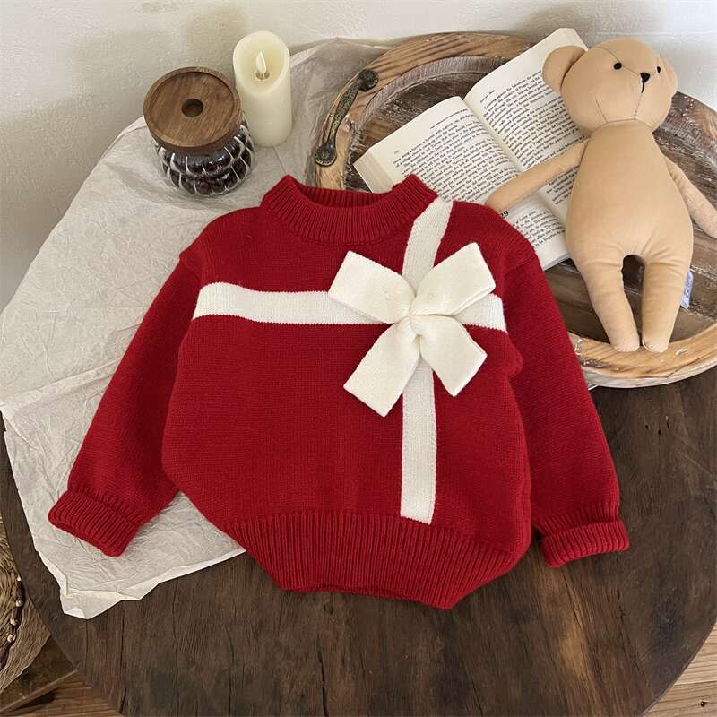 Demi-season sweater