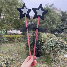 ��һ��ͯ����̨�ݳ�����������ħ������ʹ������Ů����������