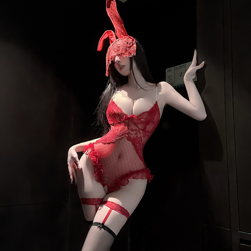 End-Of-Season Sexy Lingerie with Bead Chain Straps, See-Through Lace Bodysuit, Alluring Open-Crotch Lingerie for Young Women