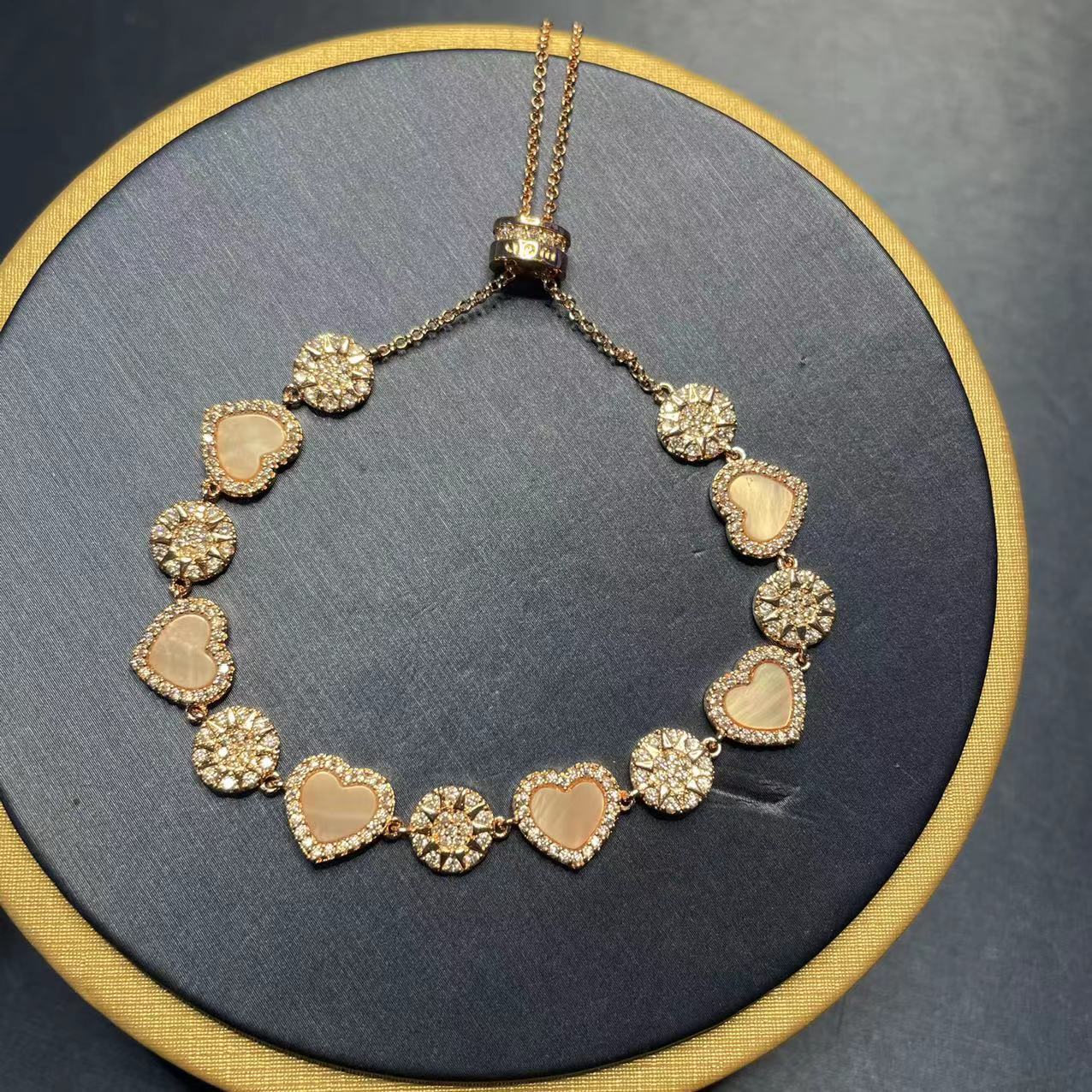 Fashion Sweet Heart Shape Copper Heart Shell Zircon Bracelets