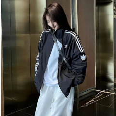 三叶新款运动情侣外套男女三条休闲刺绣潮流宽松立领上衣夹克潮
