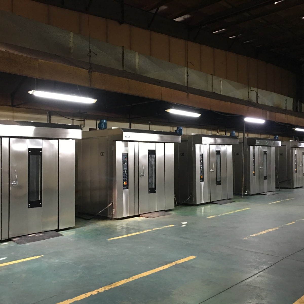 厂家供应 热风循环炉 热风旋转炉 食品行业面包烘箱 吐司烤盘烤箱