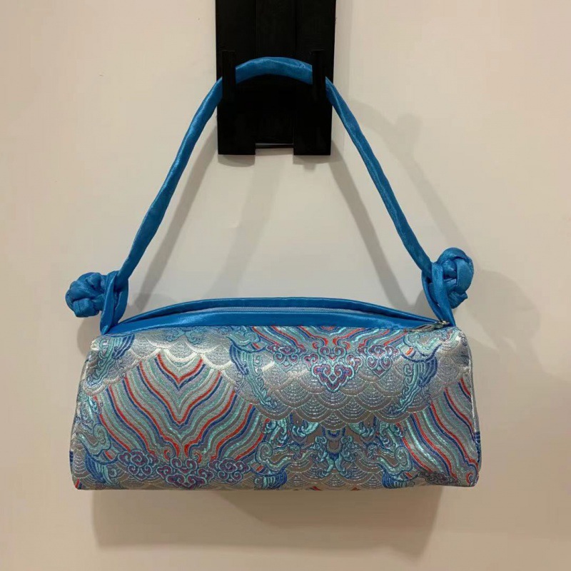 파란색과 흰색 웨이브 패턴